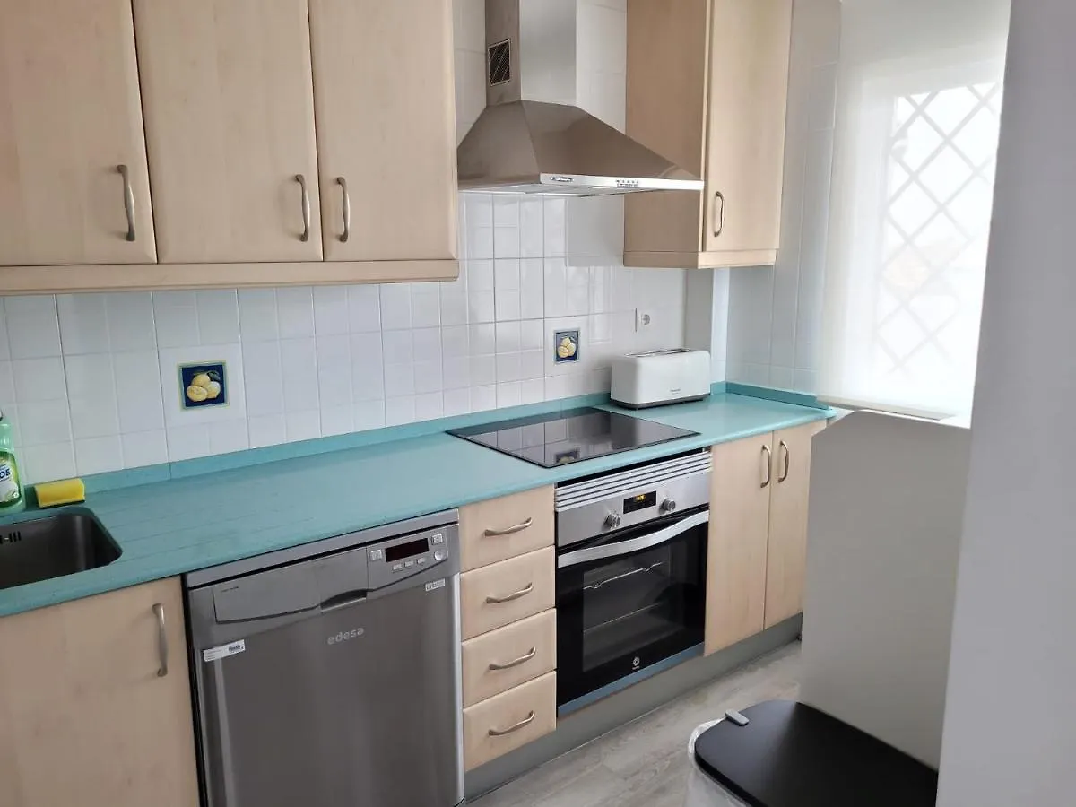 Apartamento en Rota con piscina y parking junto al mar